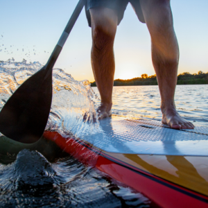 Paddle sur un lac du Haut-Jura